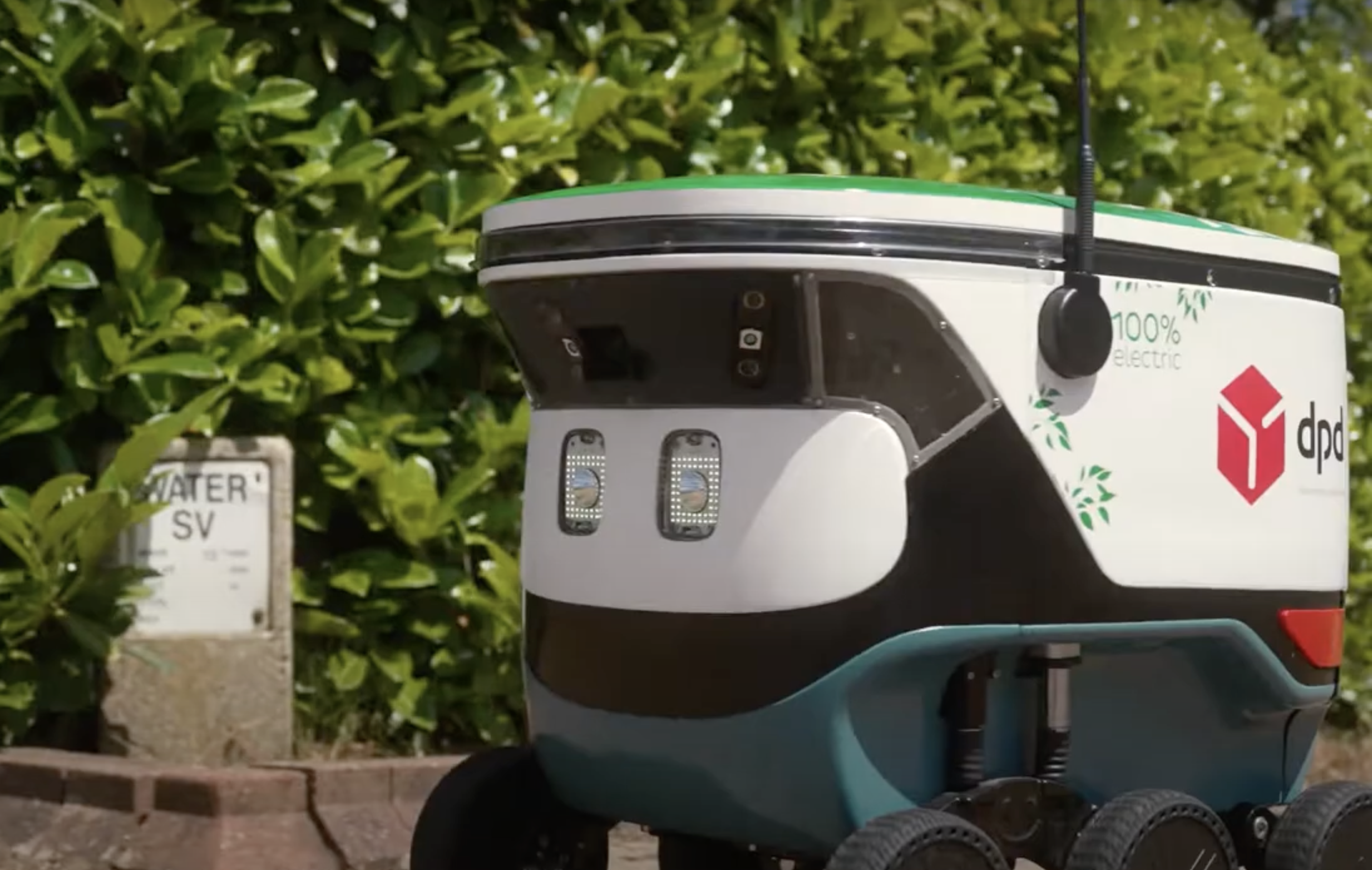 DPD delivery robot